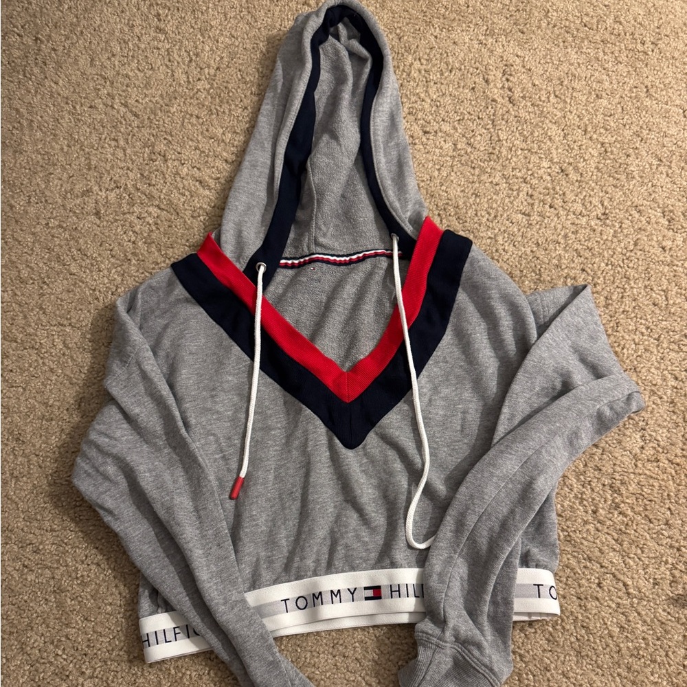 Tommy Hilfiger cropped hoodie